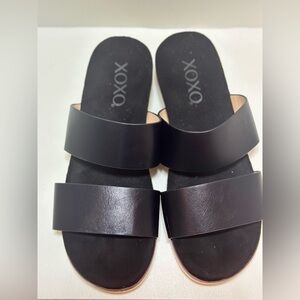 XOXO Dylanne Black Slide Sandals